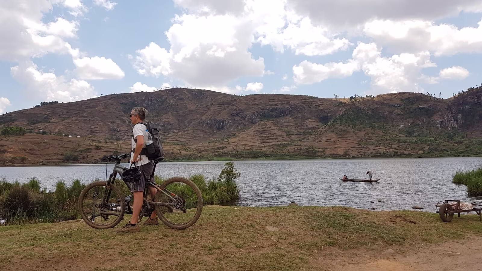 Alla scoperta dei paesaggi dell'Ovest di Tana in MTB e trekking a piedi